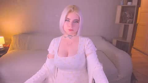 Snapshot of nikarocks chatting on 01/28/25, 10:01 nikarocks online show from 01/28/25, 10:01