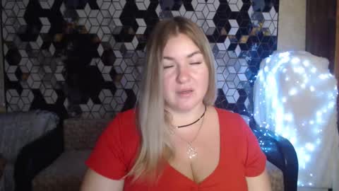 Snapshot of nikaskylink chatting on 11/18/25, 08:24 Nika online show from 11/18/25, 08:24