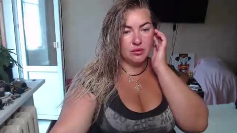 Snapshot of nikaskylink chatting on 07/27/26, 04:52 Nika online show from 07/27/26, 04:52