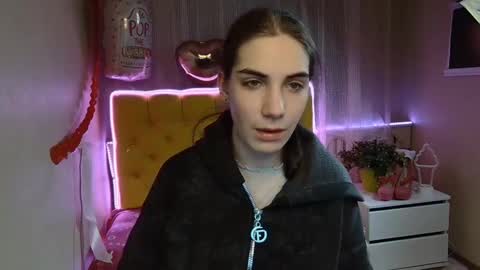 nikastarkk online show from 03/04/25, 11:11