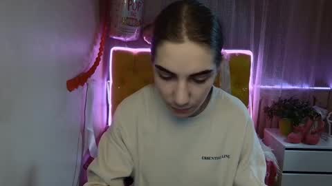 nikastarkk online show from 03/07/25, 11:27