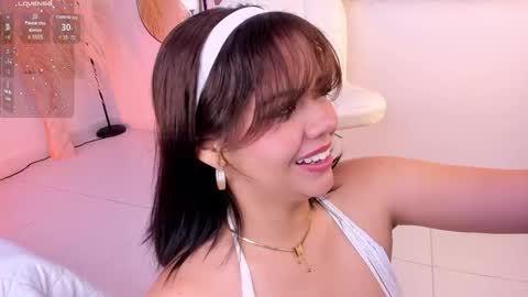 Snapshot of nikavelvet chatting on 10/19/25, 12:55 NIKA online show from 10/19/25, 12:55