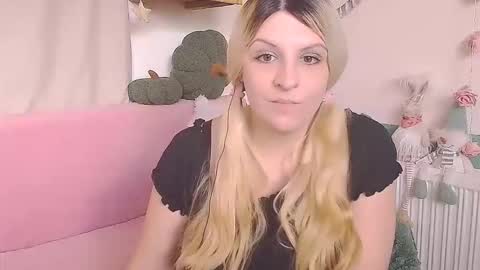 Snapshot of niki_leex chatting on 03/27/26, 11:32 niki_leex online show from 03/27/26, 11:32