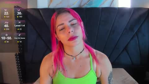 niki online show from 10/02/25, 03:46