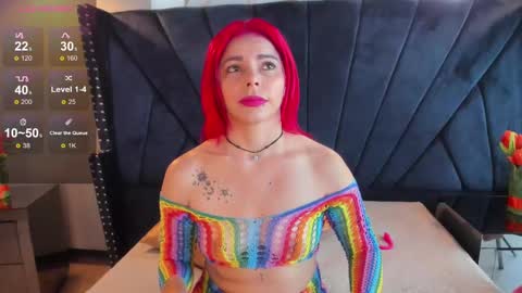 niki online show from 10/15/25, 04:12