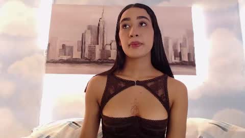 Snapshot of nikibrice chatting on 07/05/26, 02:07 online show from 07/05/26, 02:07