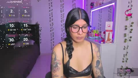 Niki online show from 05/27/26, 01:57
