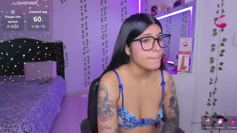 Snapshot of nikibryce_ chatting on 07/18/26, 01:21 Niki online show from 07/18/26, 01:21