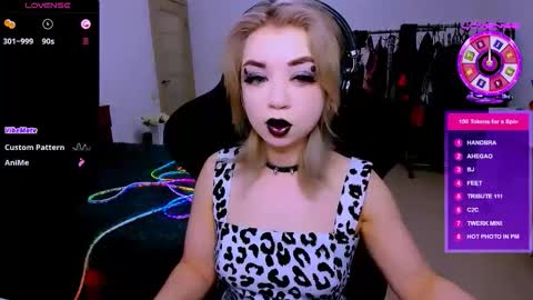 Snapshot of nikigoddesss chatting on 04/16/26, 02:56 nikigoddesss online show from 04/16/26, 02:56