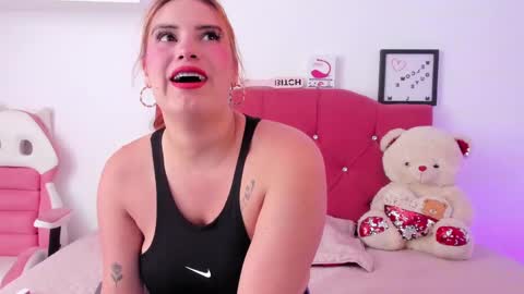 Nikii  online show from 01/19/25, 08:30