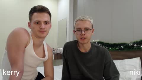 Snapshot of nikikerry_cum_ chatting on 12/17/25, 02:45 nikikerry_cum_ online show from 12/17/25, 02:45