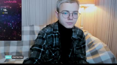 Snapshot of nikistorming chatting on 12/28/24, 08:04 Niki online show from 12/28/24, 08:04