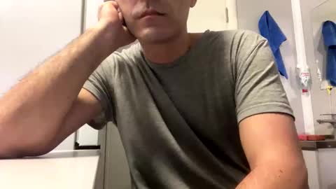 Snapshot of nikk3032 chatting on 02/16/25, 10:10 NIk online show from 02/16/25, 10:10