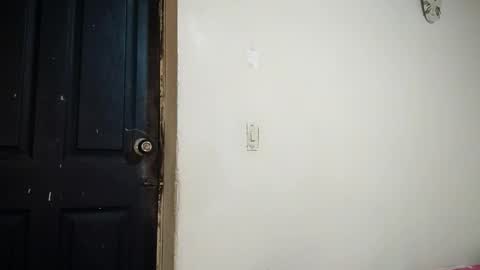 Snapshot of nikki_gray chatting on 03/08/26, 11:19 Nikkita online show from 03/08/26, 11:19