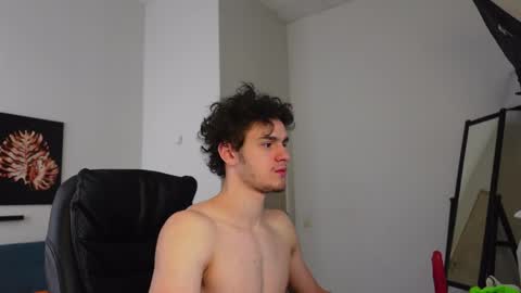 Snapshot of nikki_hard chatting on 04/22/26, 05:54 nikki online show from 04/22/26, 05:54