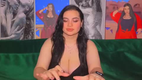 Snapshot of nikki_kardashian chatting on 01/17/25, 11:07 Nikki Kardashian online show from 01/17/25, 11:07