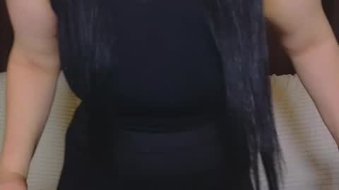 Snapshot of nikki_kardashian chatting on 01/29/25, 10:32 Nikki Kardashian online show from 01/29/25, 10:32