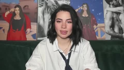 Snapshot of nikki_kardashian chatting on 09/08/25, 08:52 Nikki Kardashian online show from 09/08/25, 08:52