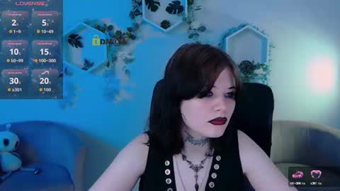 Snapshot of nikki_kiss_ chatting on 06/19/26, 08:29 nikki_kiss_ online show from 06/19/26, 08:29
