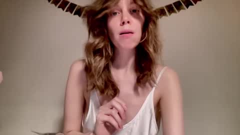 Nikki online show from 12/26/24, 01:21