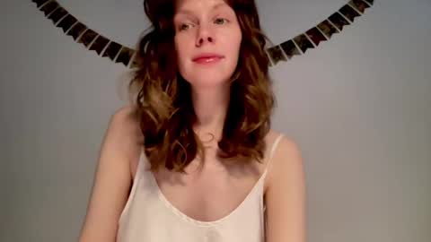 Nikki online show from 01/10/25, 10:06