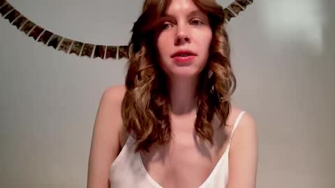 Nikki online show from 01/17/25, 10:11