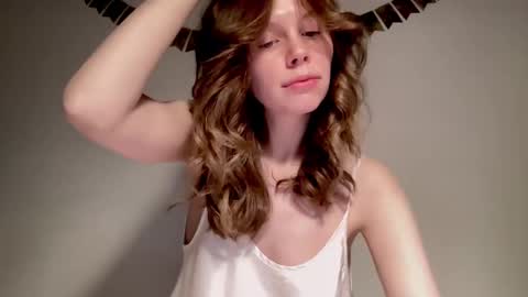 Nikki online show from 01/23/25, 01:13