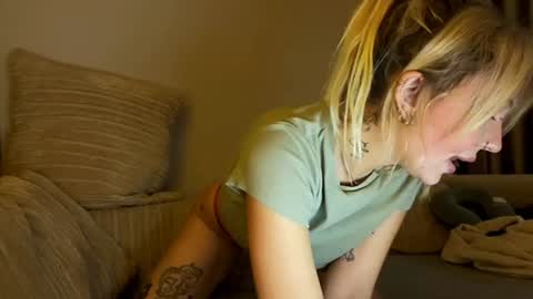 nicolette online show from 01/03/25, 08:11