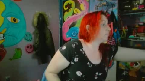 Nikkie online show from 05/08/26, 02:22