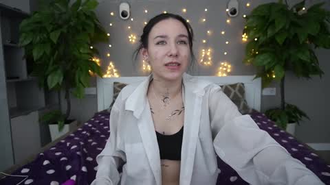 Snapshot of nikkigoldx chatting on 02/01/25, 07:23 Nikki online show from 02/01/25, 07:23