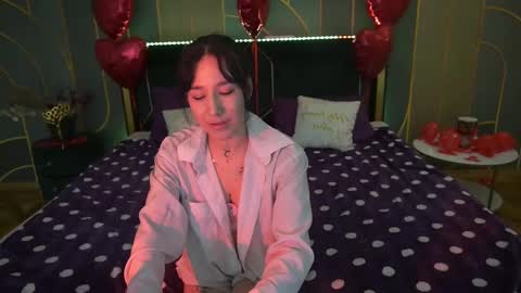 Snapshot of nikkigoldx chatting on 02/19/25, 08:52 Nikki online show from 02/19/25, 08:52