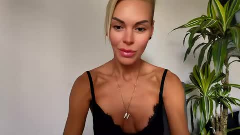 Snapshot of nikkimarquez chatting on 06/30/26, 10:38 Nikki Marquez online show from 06/30/26, 10:38