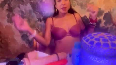 Snapshot of nikkipoon chatting on 04/25/26, 06:38 nikkipoon online show from 04/25/26, 06:38