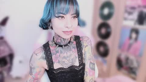 Nikki Ramone   online show from 02/10/26, 10:30