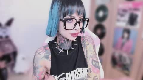 Snapshot of nikkiramone chatting on 03/26/26, 10:43 Nikki Ramone online show from 03/26/26, 10:43