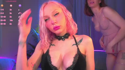 Snapshot of nikkisilk chatting on 02/06/25, 11:43 Stassy Krissy Aria Lina online show from 02/06/25, 11:43