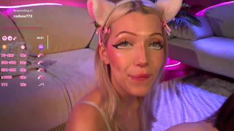 Snapshot of nikkisilk chatting on 10/27/25, 06:45 Stassy Krissy Aria Lina online show from 10/27/25, 06:45