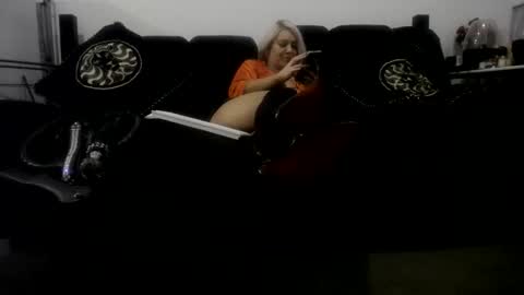 Niquita Sparkles online show from 02/05/25, 06:15