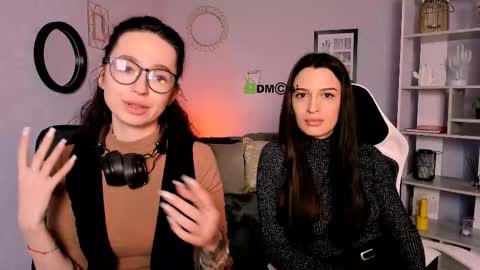 Snapshot of nikky_mikky chatting on 03/12/25, 08:51 Nikky online show from 03/12/25, 08:51