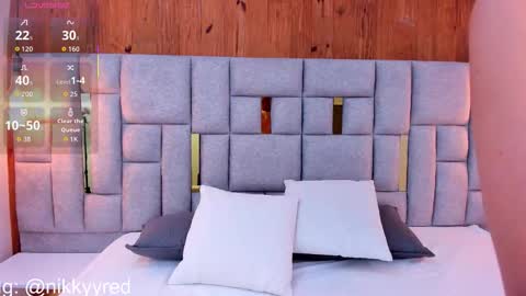 nikky_red__ online show from 02/16/26, 03:57