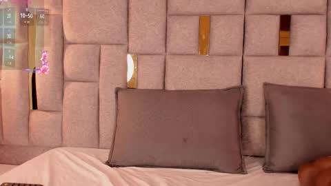 nikky_red__ online show from 03/26/26, 03:12