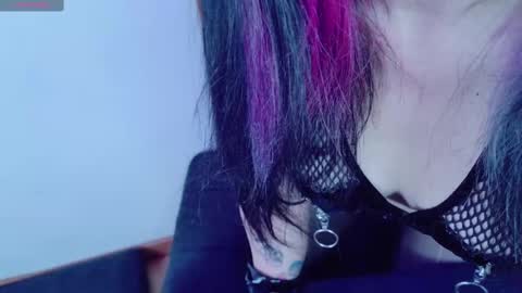 Snapshot of nikkyblush chatting on 02/27/25, 06:18 Nikky la ansiosa pajas 3000 xd online show from 02/27/25, 06:18