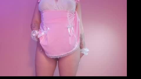 Snapshot of nikkyhearts chatting on 04/16/26, 09:50 Y E S I online show from 04/16/26, 09:50