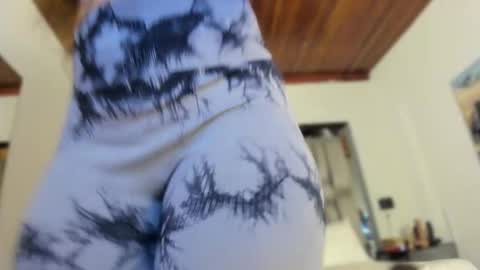     online show from 11/06/25, 11:11