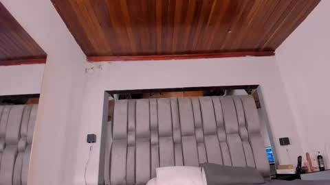     online show from 12/22/25, 11:40