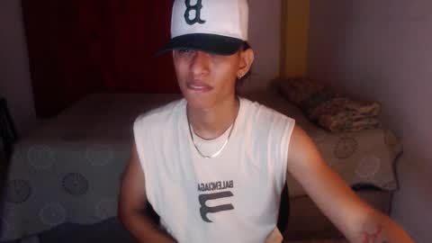 niklaus_wolf online show from 10/30/25, 02:35