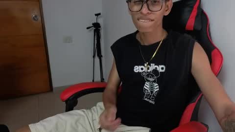 niklaus_wolf online show from 03/30/26, 02:01