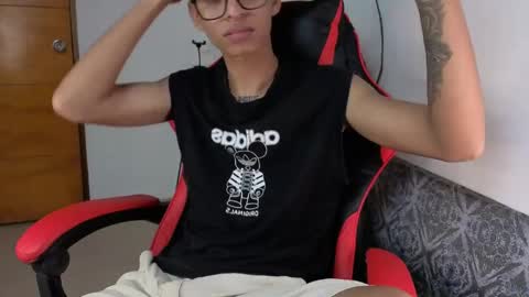 niklaus_wolf online show from 04/02/26, 05:27