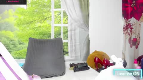 Snapshot of nikol32__ chatting on 06/18/26, 10:30 dayan online show from 06/18/26, 10:30