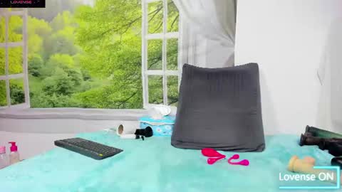 Snapshot of nikol32__ chatting on 07/15/26, 10:53 dayan online show from 07/15/26, 10:53